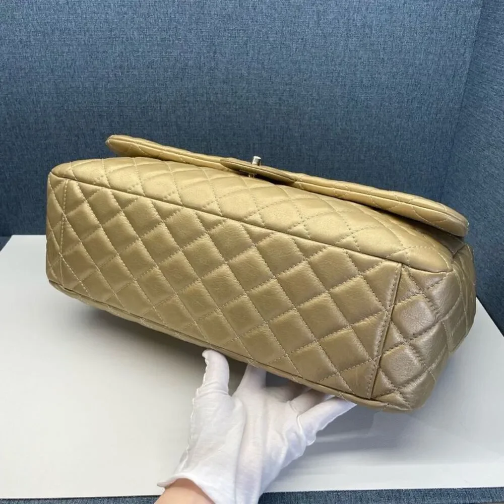 Chanel Women Pre-Loved Bag Very Good Condition